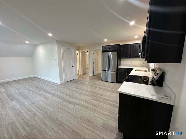 Photo - 309 Flanders Rd Unidad 2