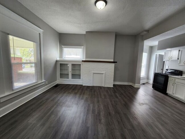 1 Bedroom in the Farrington Grove Neighbor... - 1 Bedroom in the Farrington Grove Neighbor... House