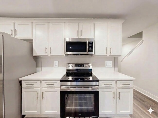 Photo - 228 Winding Chestnut Dr