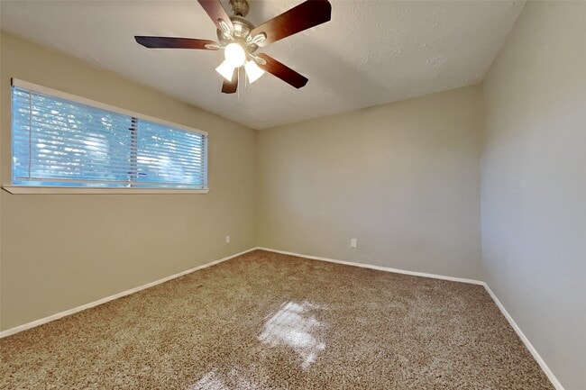 Photo - 14203 Cornelia Dr