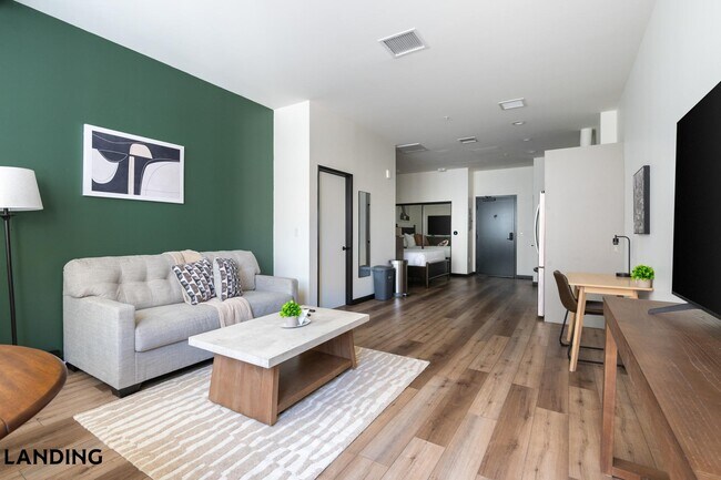 660S S Coronado St Unit 425