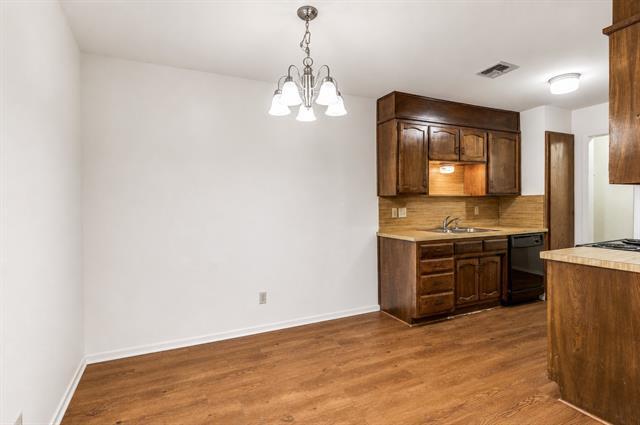 Photo - 1140 Jameson St