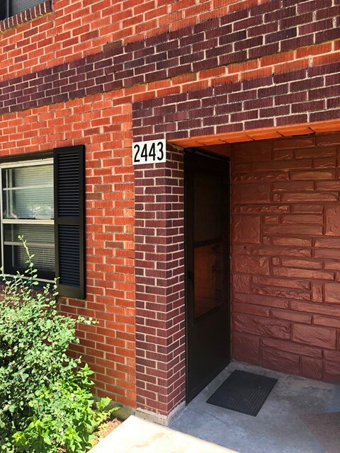 2443 Paseo Rd