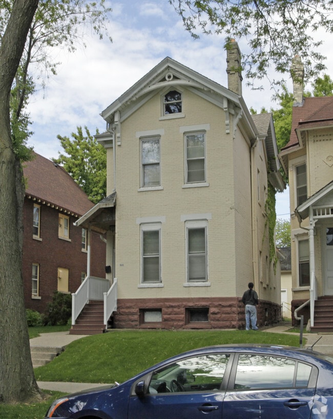 1665 N Humboldt Apartments - 1665 N Humboldt Apartments