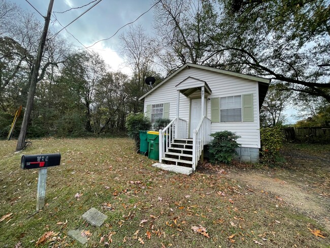 Building Photo - 801 Georgia Ave