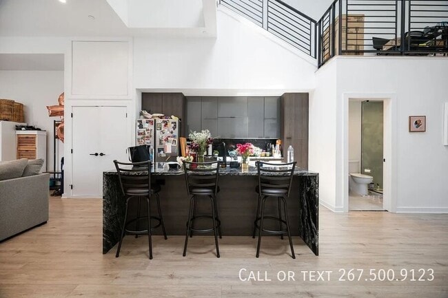 Photo - 1306 N Front St Unit 4F
