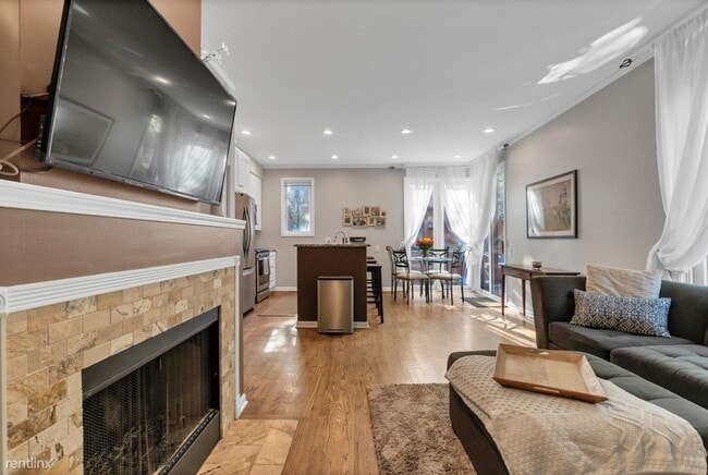 1 br, 2 bath Townhome - 1250 South Federal... - 1 br, 2 bath Townhome - 1250 South Federal...