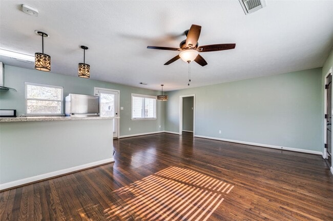 Photo - 4502 Brookwoods Dr
