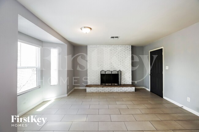 Photo - 6008 S 45th Pl