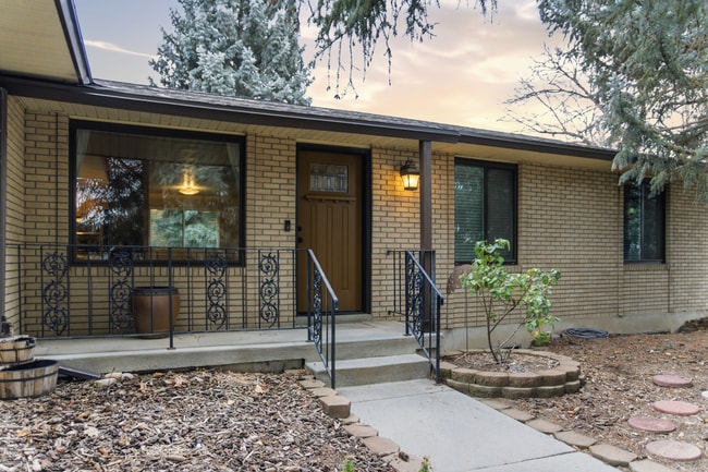 Building Photo - 1630 Plata Way