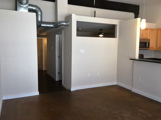 301 NORTH - Petersburg Loft Living