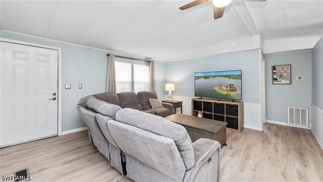 Photo - 101 Sugarloaf Ln