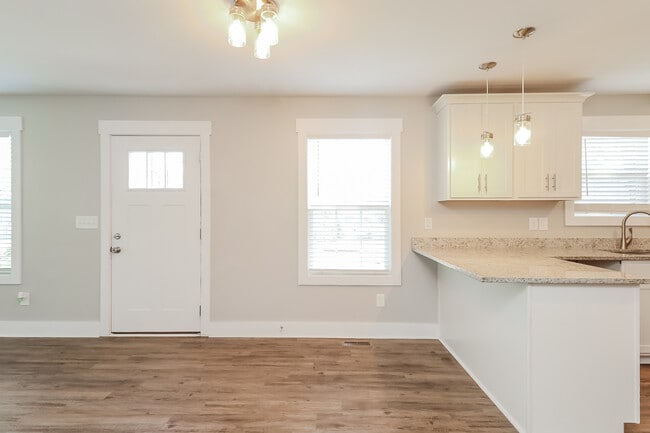 Photo - 913 N Boyce St