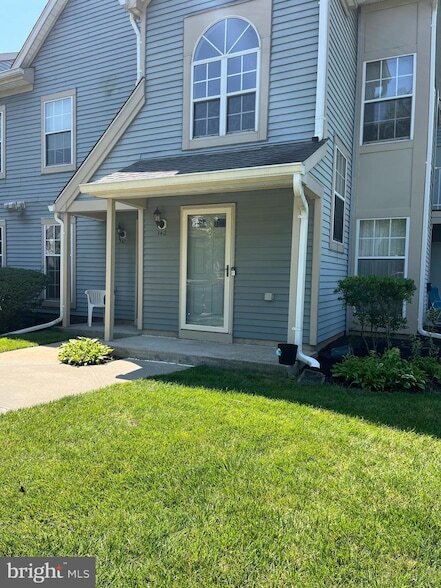 142 Andover Pl Unit BLDG 14