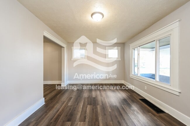 Photo - 1121 Reservoir St