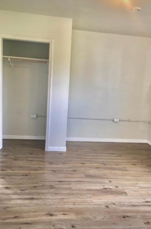 Photo - 11180 S 10th Ave Apartamento