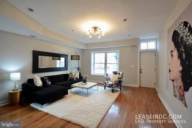 Photo - 633 14th St NE Unit #1