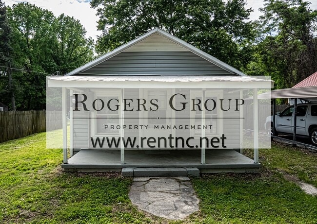 Building Photo - 617 Roberson St Rental