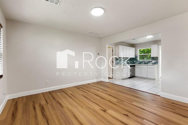 Photo - 1225 NW 99th St