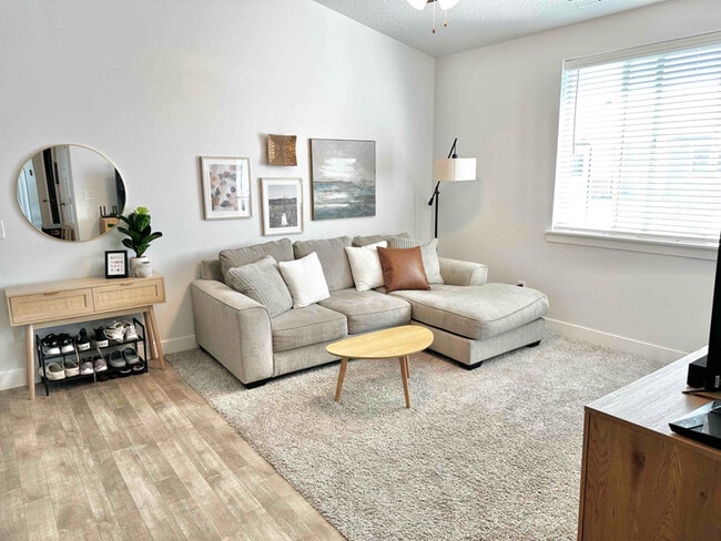 Photo - 354 W 785 N Unidad 354