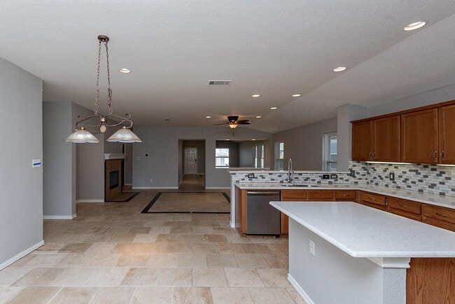 Photo - 3909 Mantis St