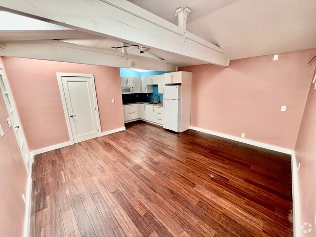 Building Photo - 7082-7084 Amherst St.*  - 2924L Unit B Rental