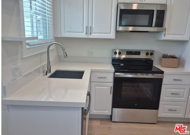 Photo - 3679 3rd Ave