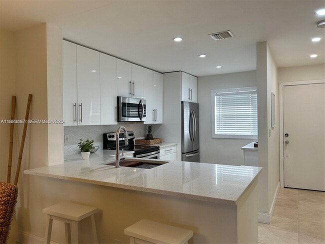 Photo - 5151 N Hwy A1A Unidad 113