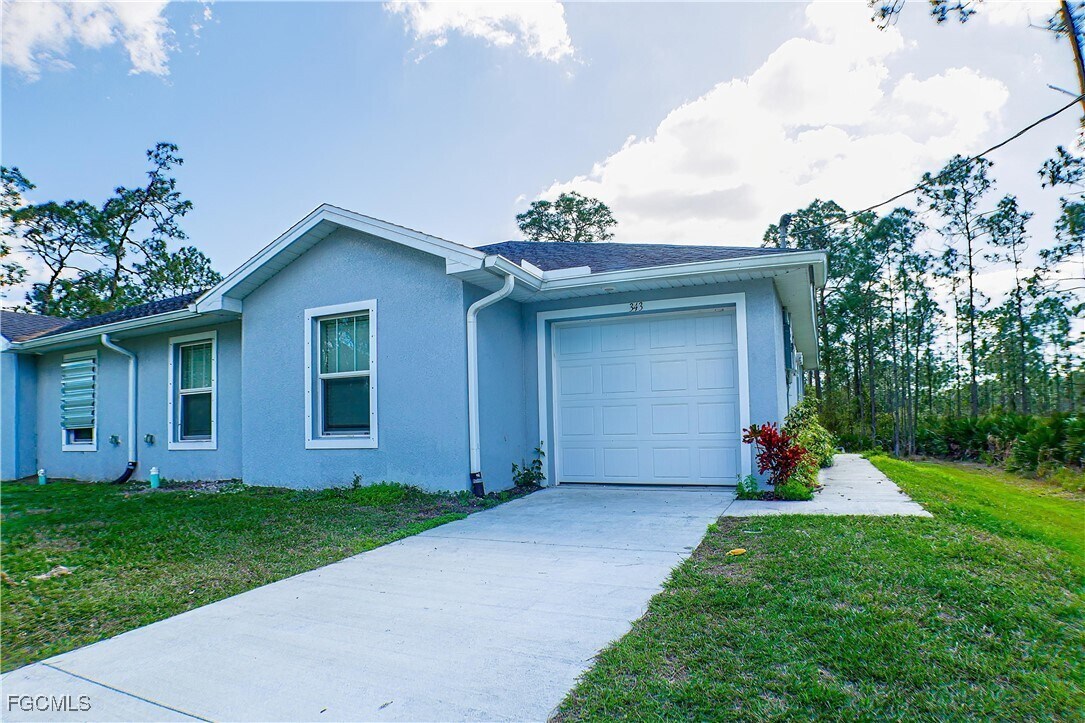 Photo - 343 Reeves St