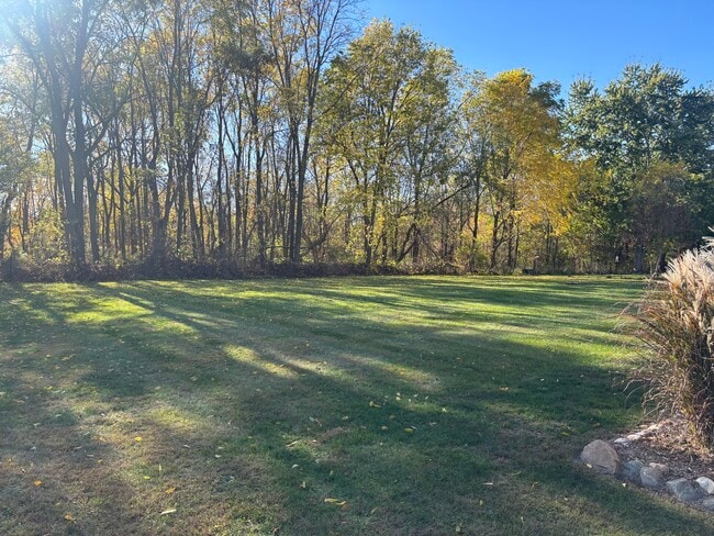 Photo - 895 N Cedar Rd