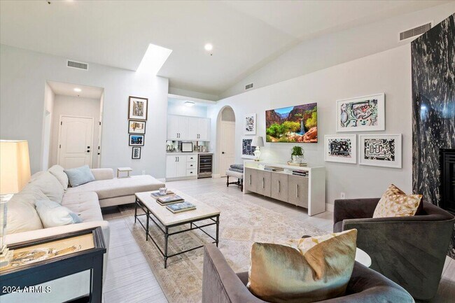 Photo - 9458 E Desert Cove Ave