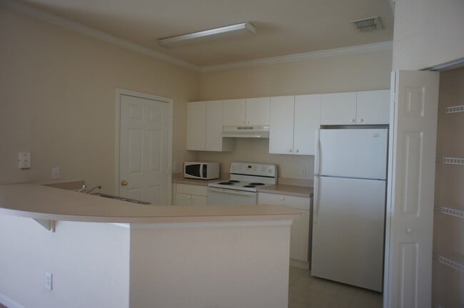 Building Photo - 3615CR#622(100) Unit 622 Rental