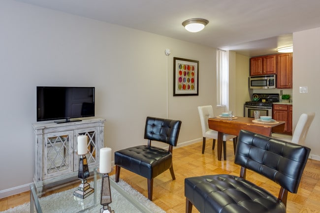 Photo - The Park East Apartments