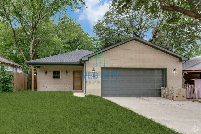 Building Photo - 633 Helena Ave Rental