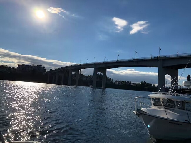 Photo - Water View Cabin in Iilahee - Fully Furnished