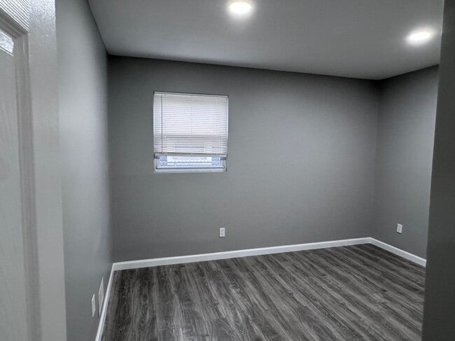 Photo - 1412 E Goulson Ave