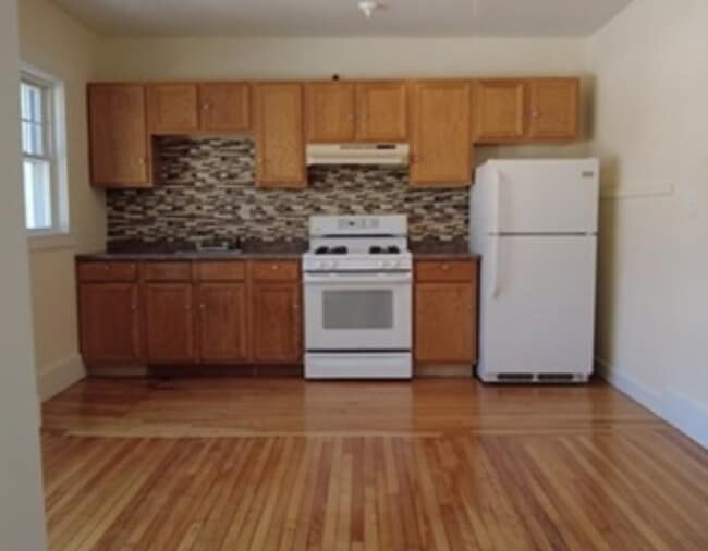Photo - 12 E Main St Unit 5