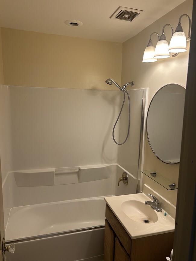 Photo - 3041 S Hanson Ave Unit Lower