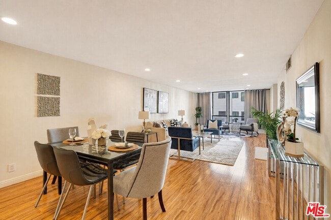 Photo - 1900 Vine St Unit 103