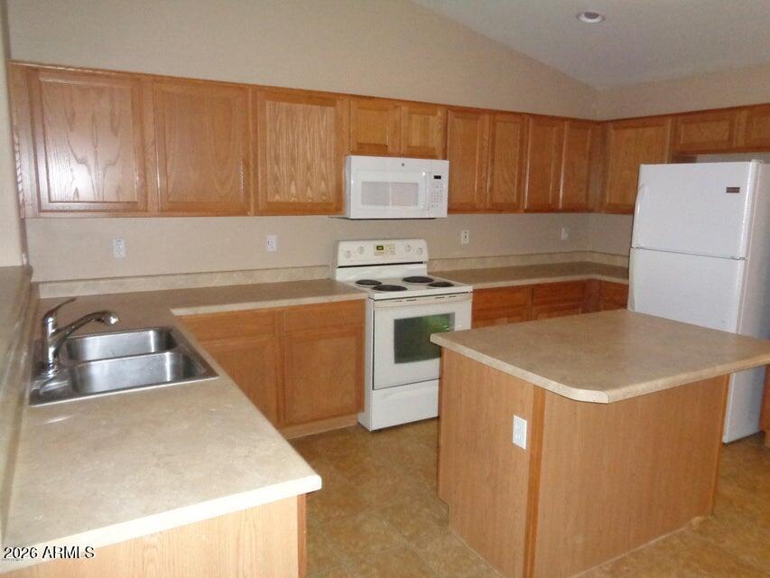 Photo - 46137 W Guilder Ave