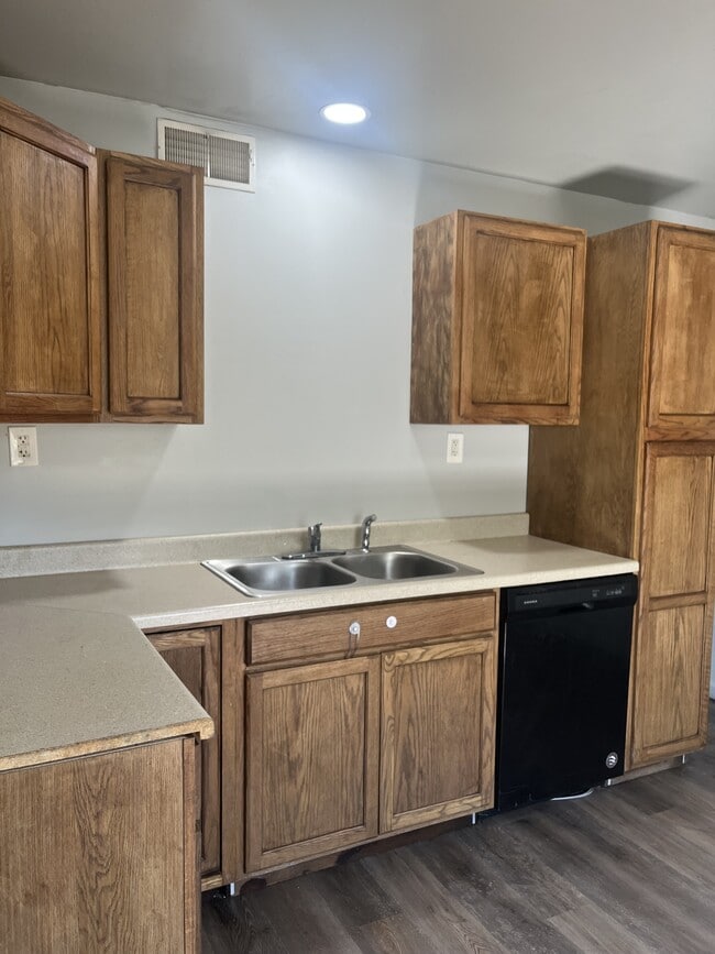Photo - 526 St Leo Dr