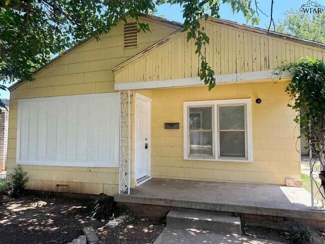 Building Photo - 2505 Carrigan Ave Rental