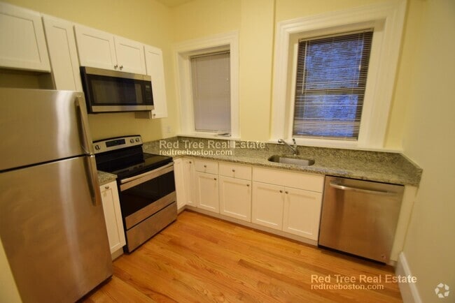 Building Photo - 1463 Beacon St Unit #14 Rental