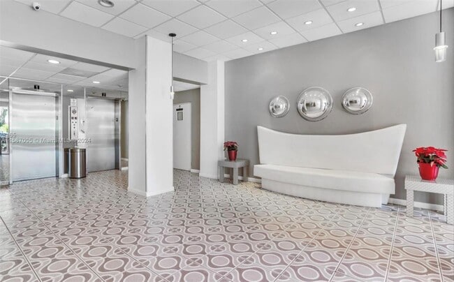 1020 Meridian Ave Unit 608