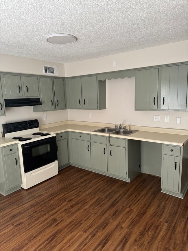 Photo - 6298 Raible Dr