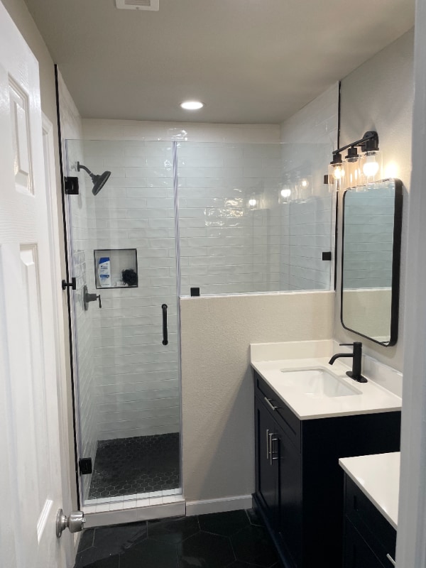 Photo - 3313 Pine St