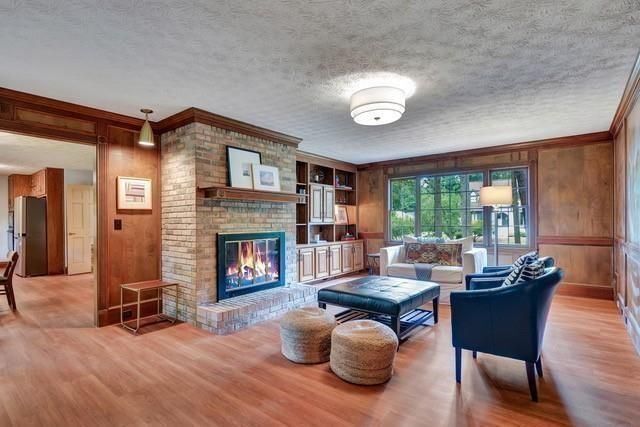 2853 Northbrook Dr