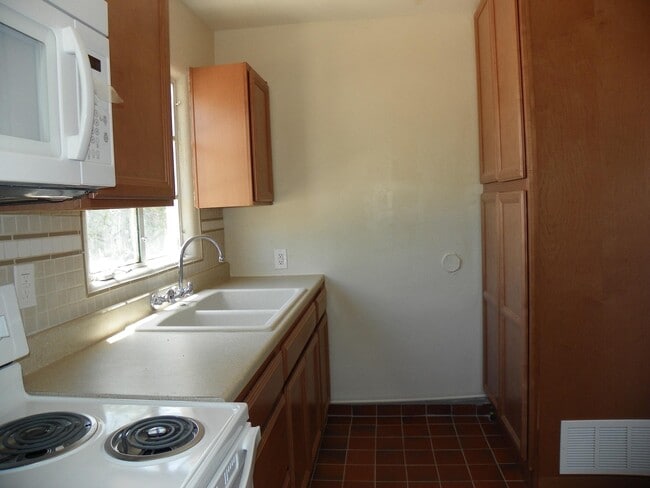 Photo - 522 14th St NW