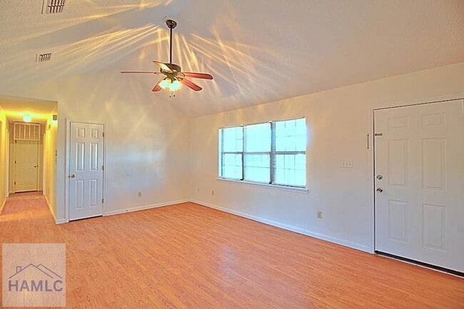 Photo - 915 Churchfield Dr