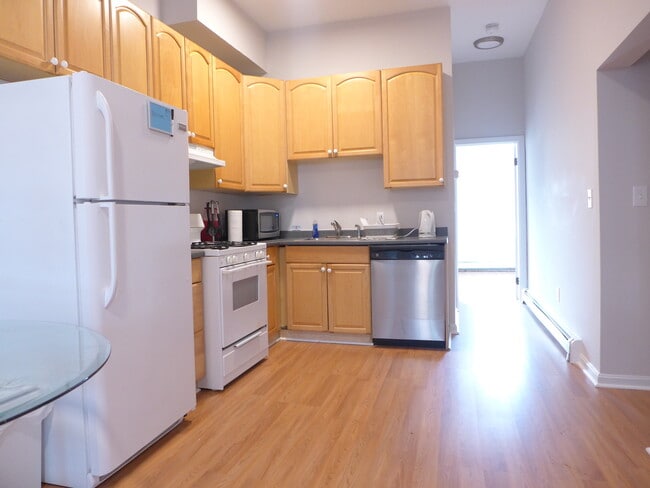 Building Photo - 41 Cunard St